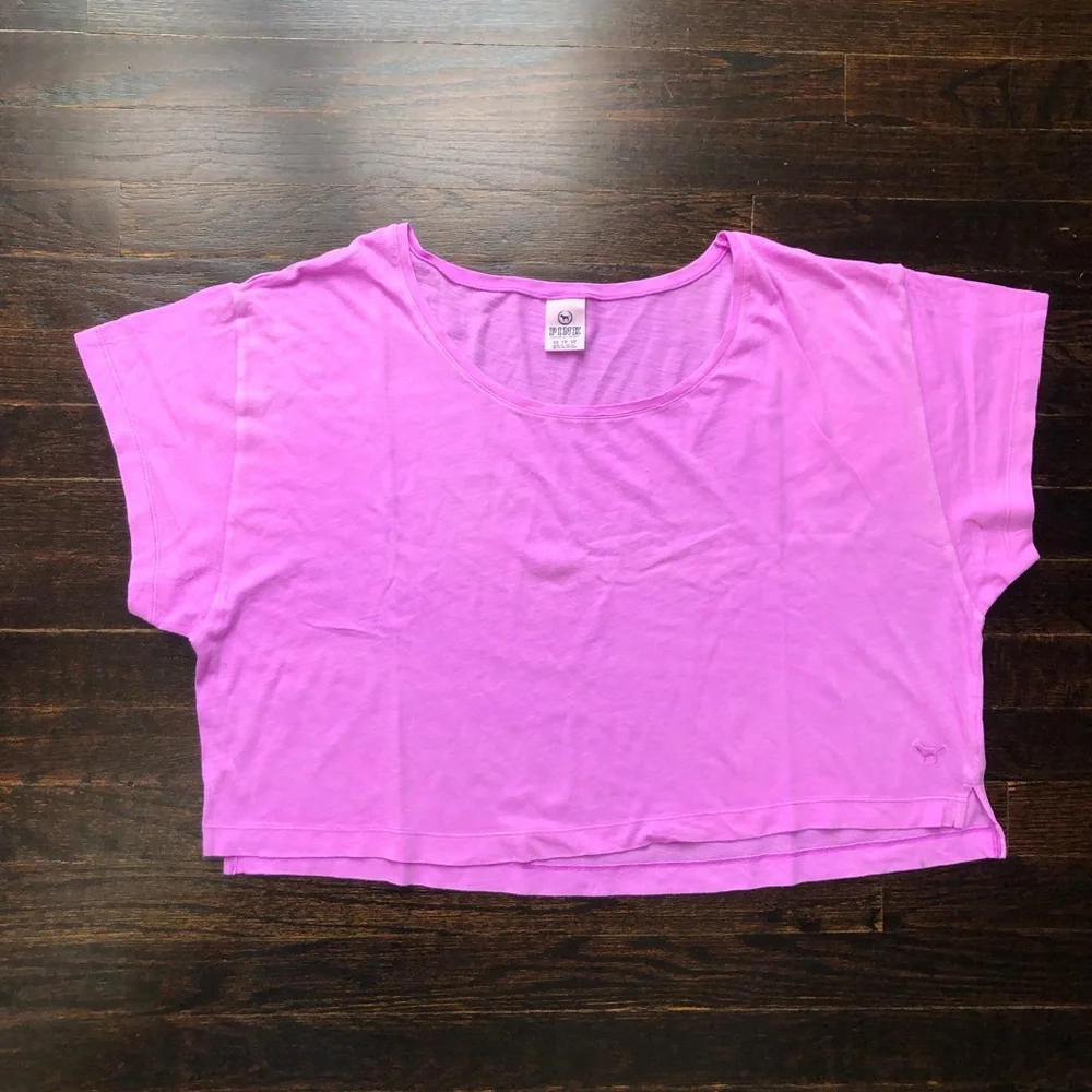 Like New VS Pink Loose Fit Crop Top - Picture 1 of 4